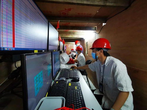 光影定格情系藍天，技能守護安全飛行——中南空管局局直職工攝影比賽暨作品展通訊設備修理側記