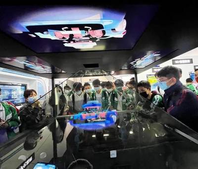 5G賦能未來，智慧點亮校園——我校網絡工程教學系師生參觀中國聯通5G創新中心側記